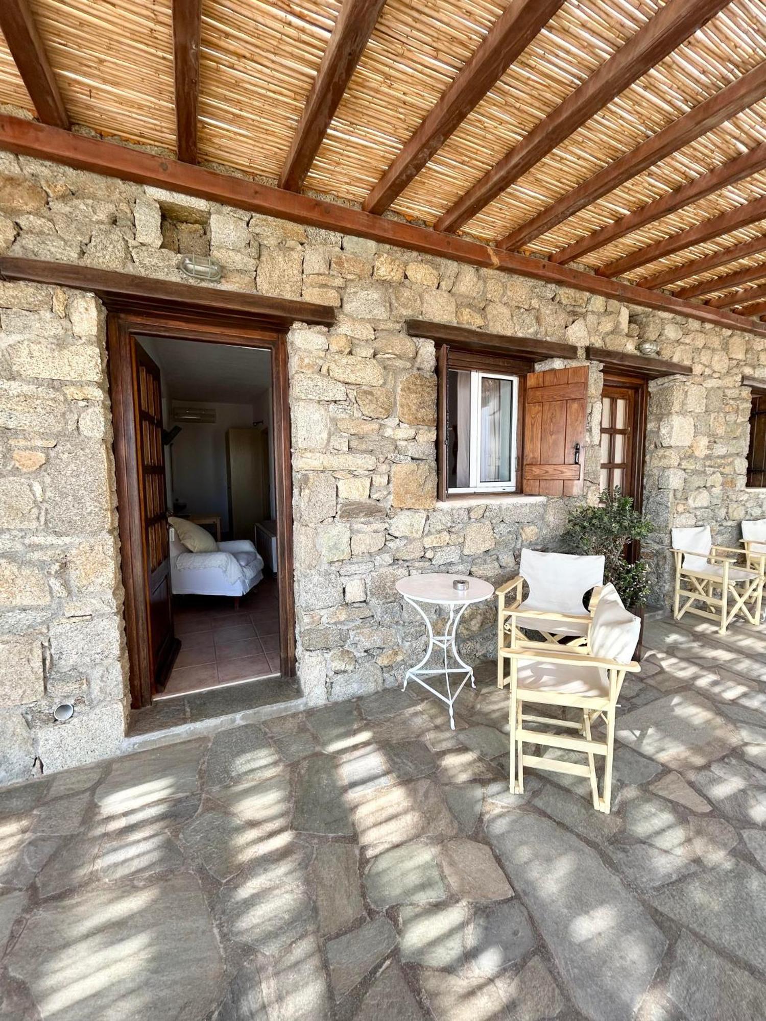 Fos Apartments Mykonos Agios Ioannis Diakoftis Rom bilde