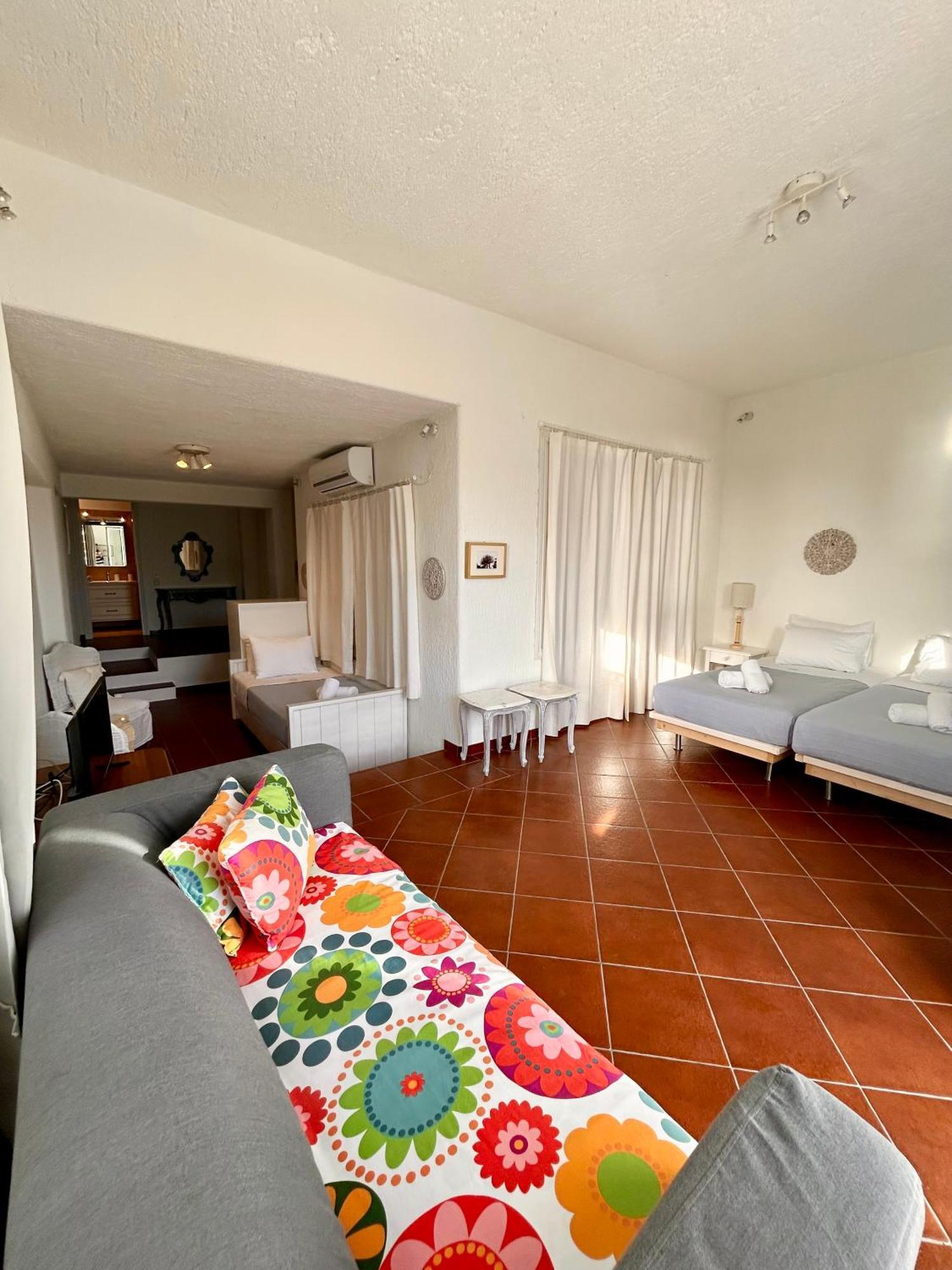 Fos Apartments Mykonos Agios Ioannis Diakoftis Rom bilde