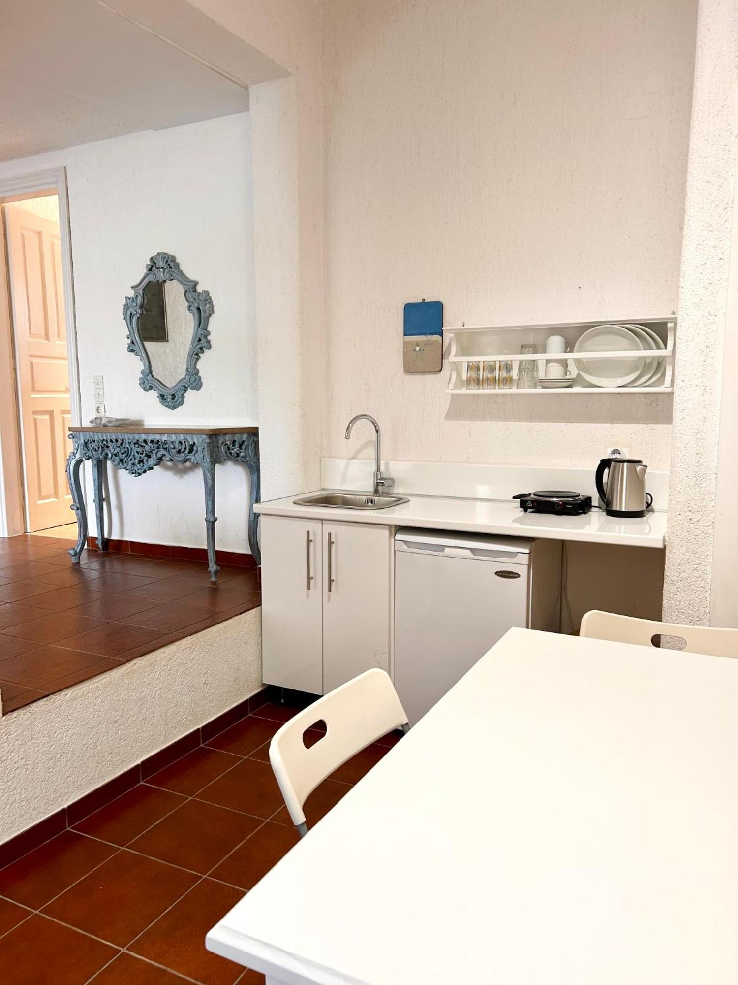 Fos Apartments Mykonos Agios Ioannis Diakoftis Rom bilde